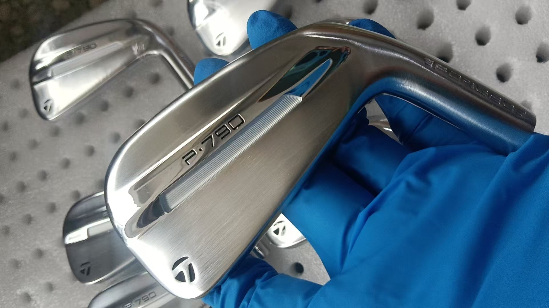 Golf club product photograph