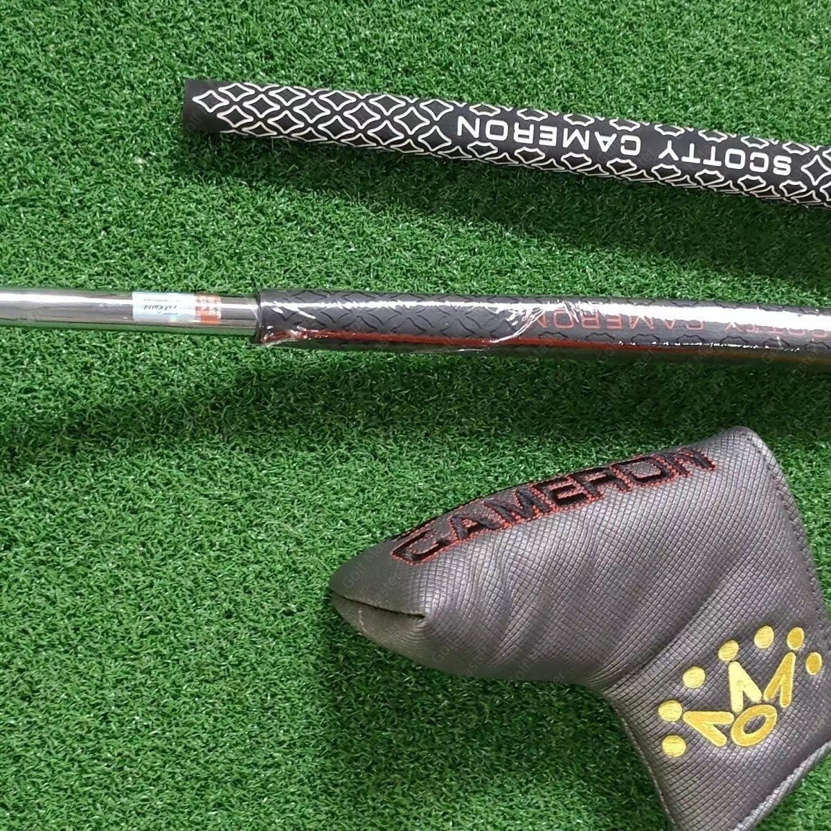 52 Scotty Cameron Putter