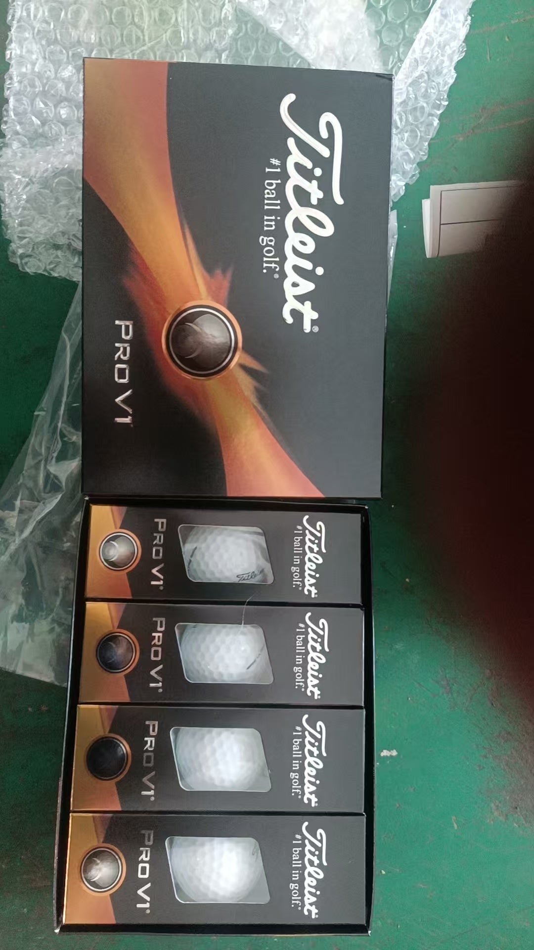 Titleist Golf Ball Pro V1