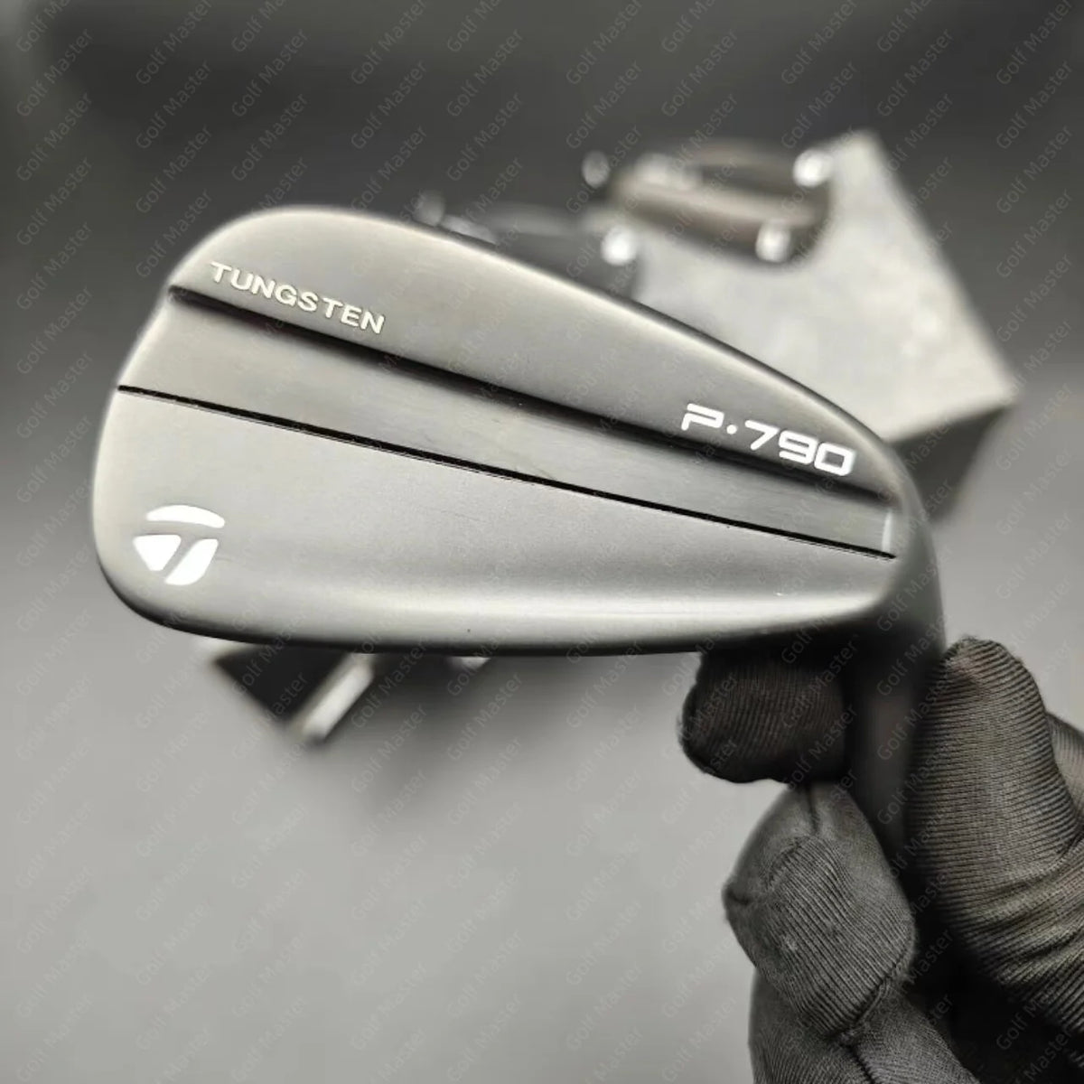 Taylormade P790-black irons（The fourth generation）