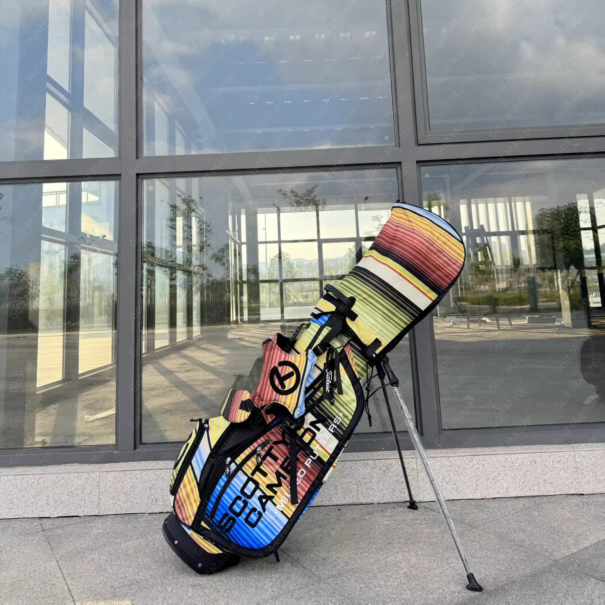 5-Scotty Cameron Bagor Rainbow Color