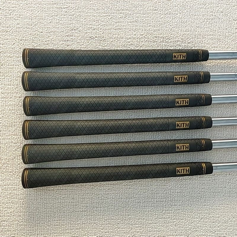 Taylormade MG4 co-branded KITH Silver Wedge