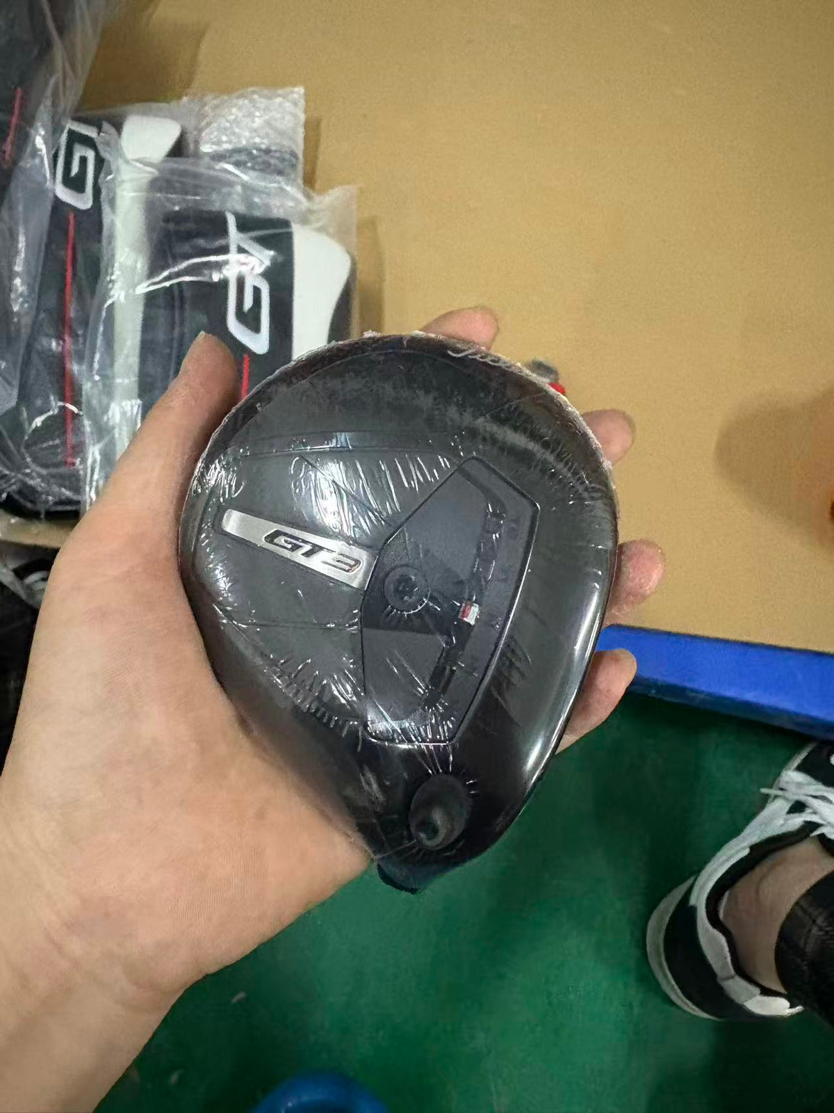 Titleist GT3 3wood or 5wood