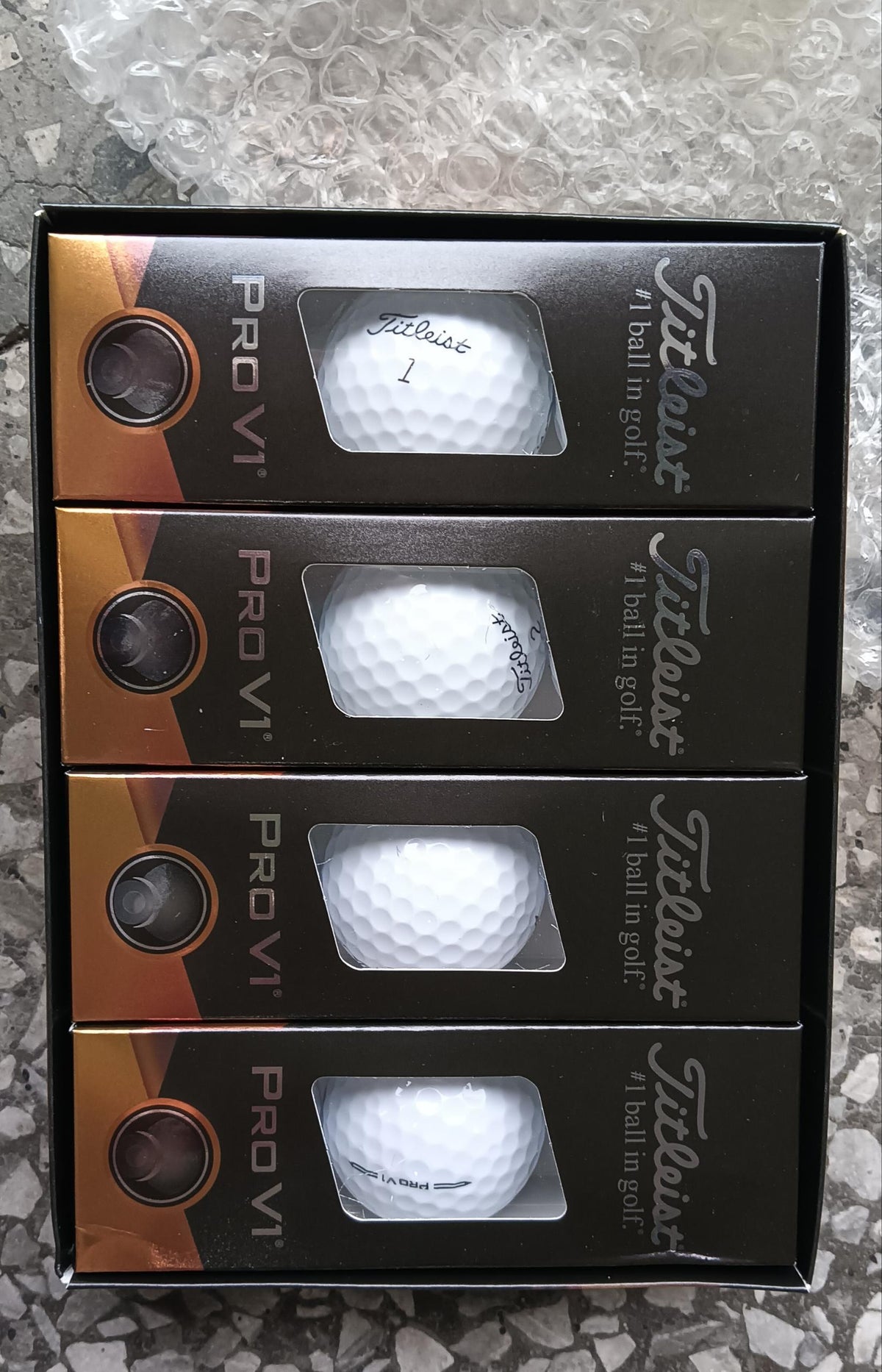 Titleist Golf Ball Pro V1