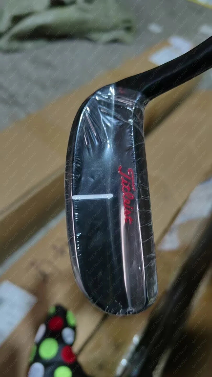 12 Scotty Cameron Putter