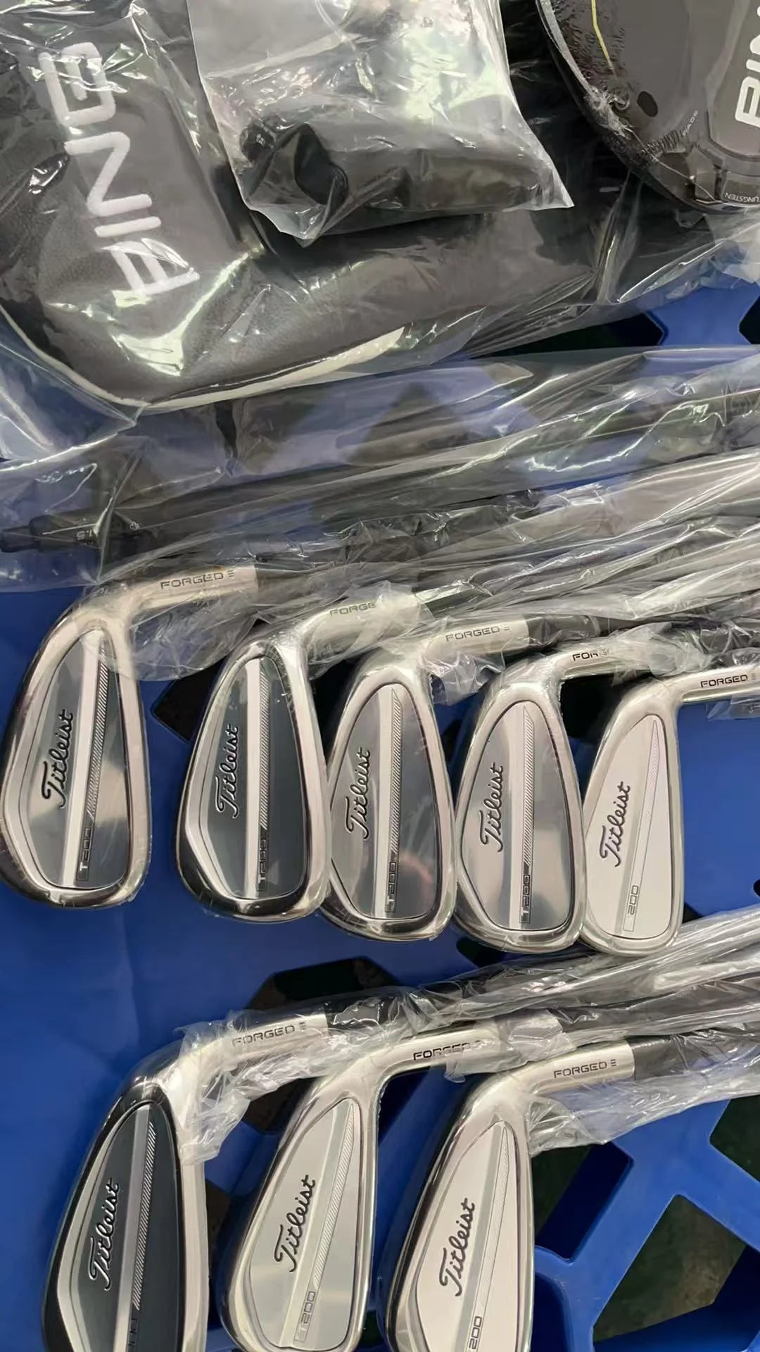 Titleist T200 lrons