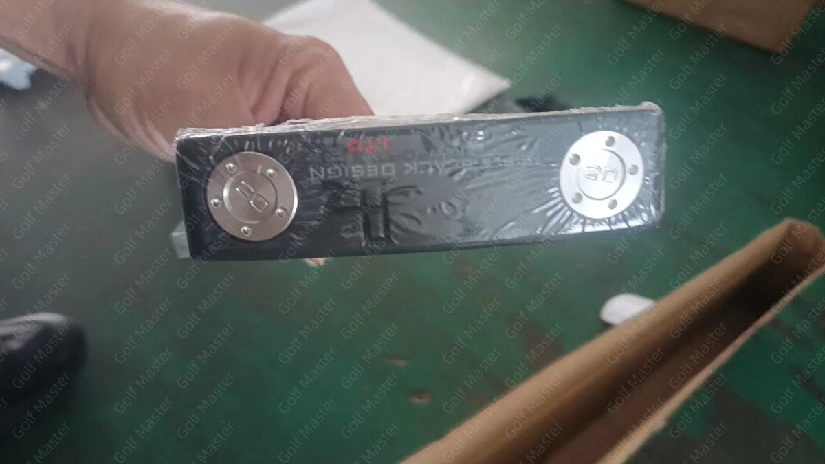 42 Scotty Cameron Putter