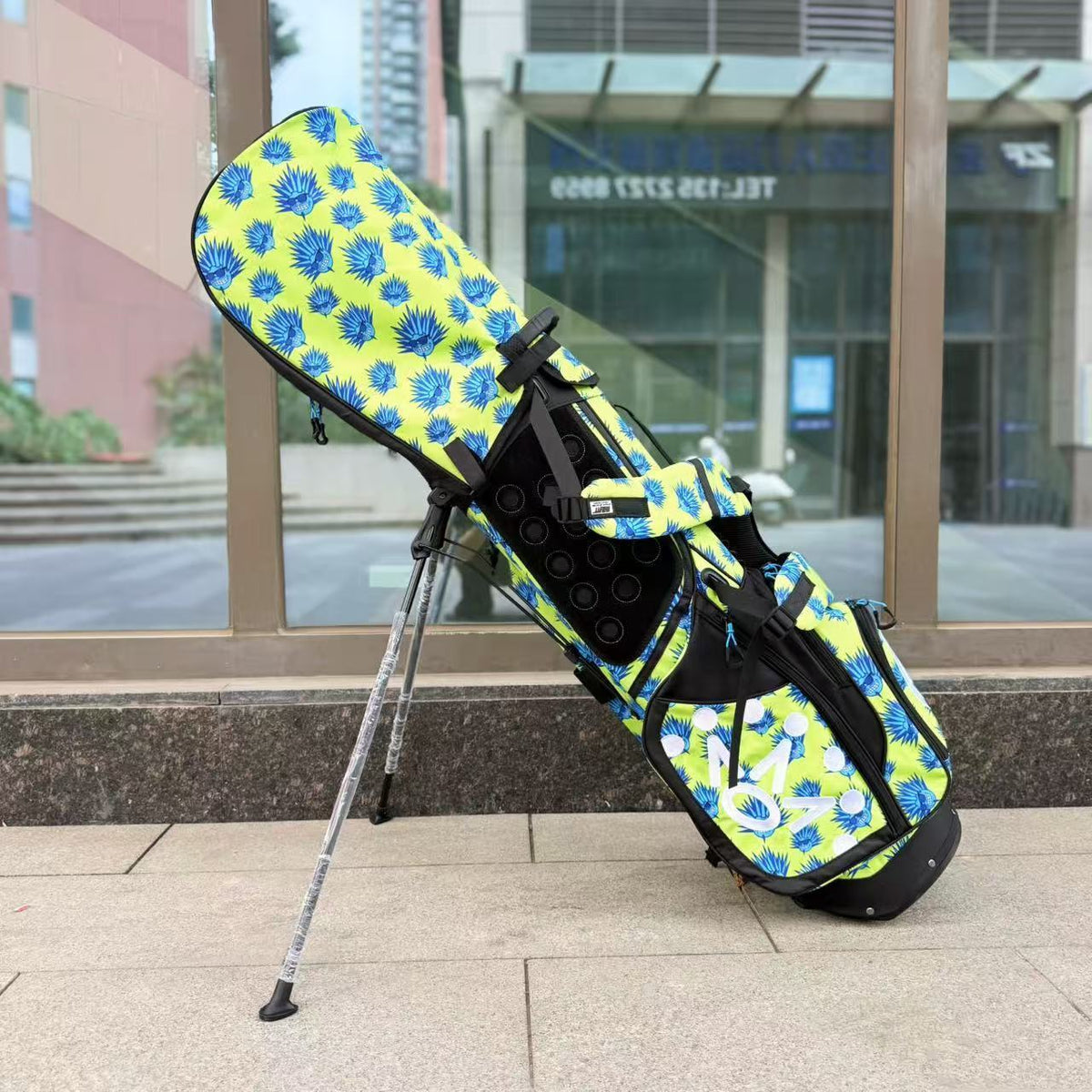 74-Scotty Cameron bag