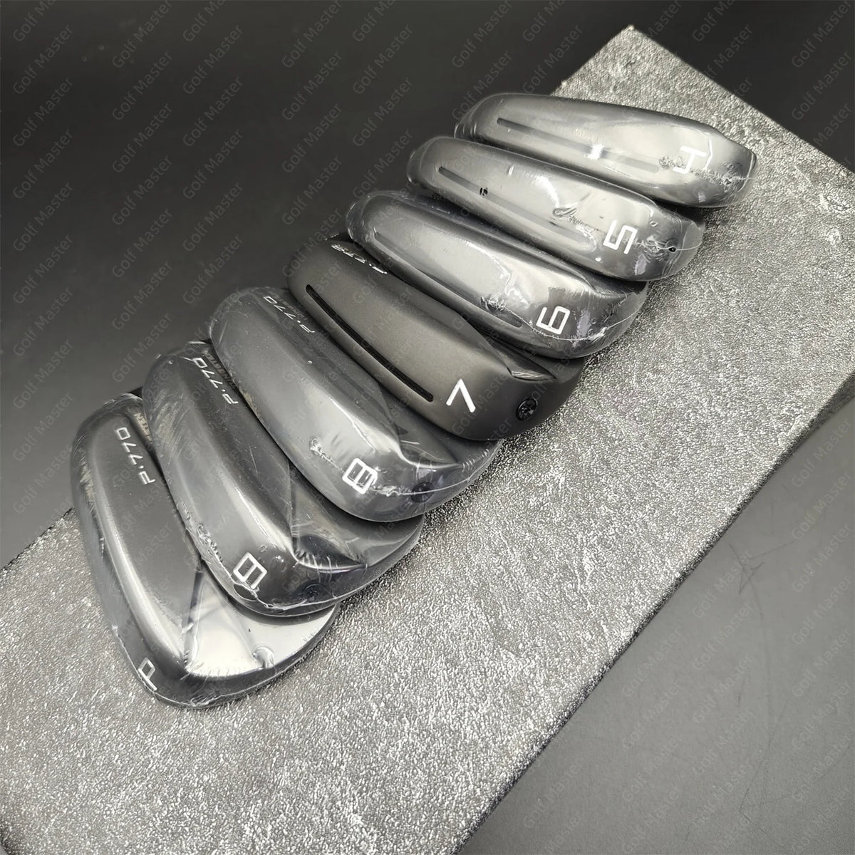 Taylormade P770 black Irons