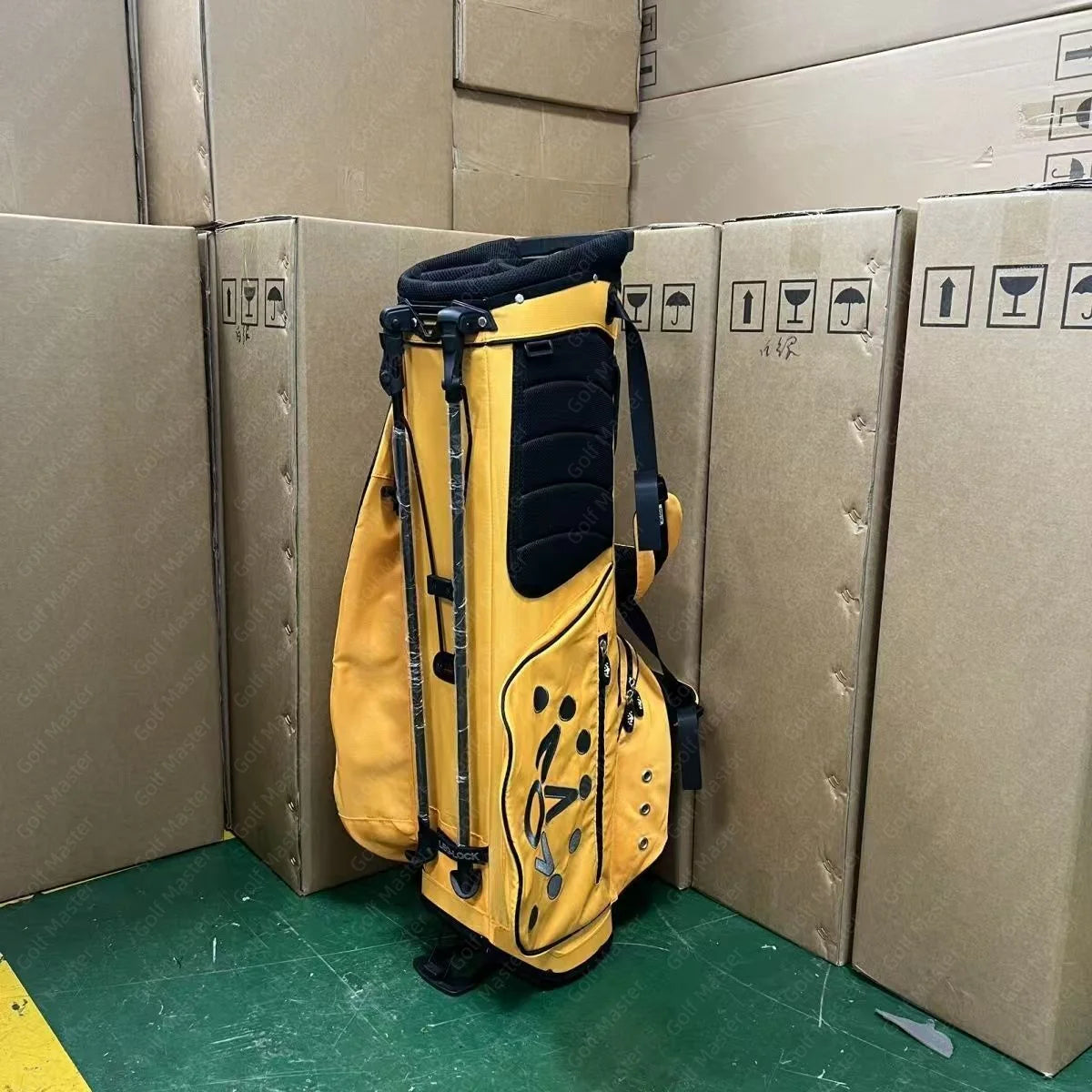 64-Scotty Cameron Bag