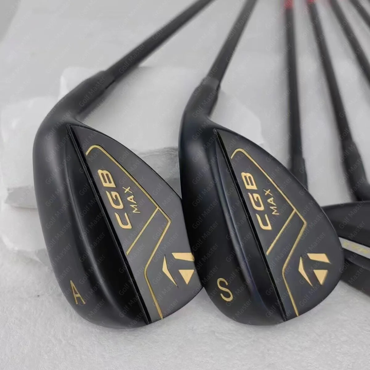 Taylormade CGB MAX black irons