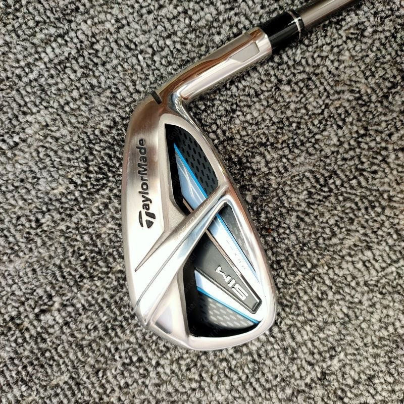 Taylormade SIM2 MAX Silver irons