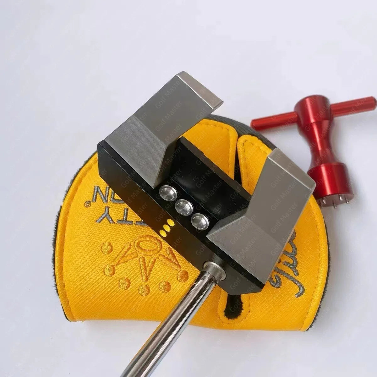 48 Scotty Cameron Putter