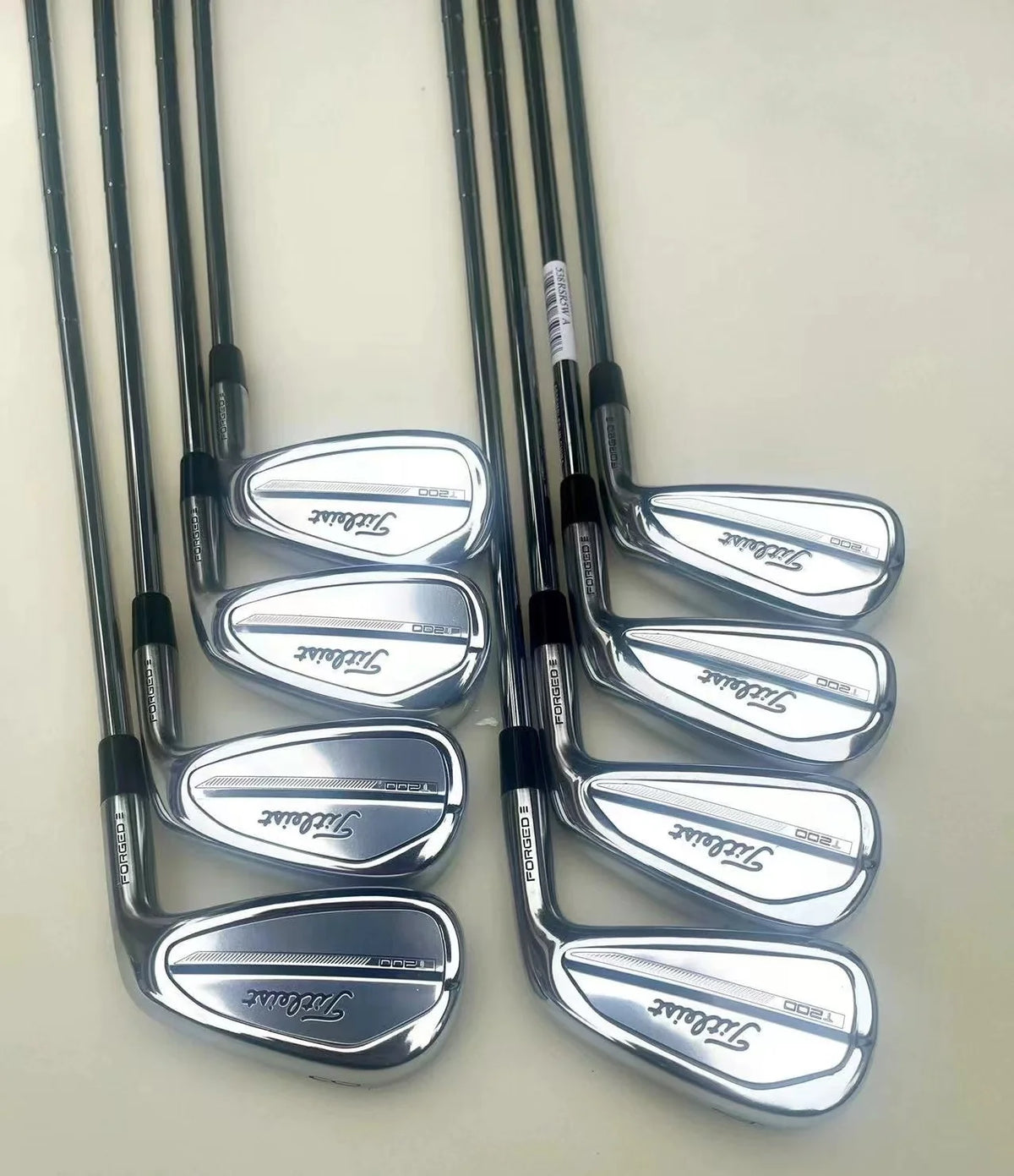 Titleist T200 lrons