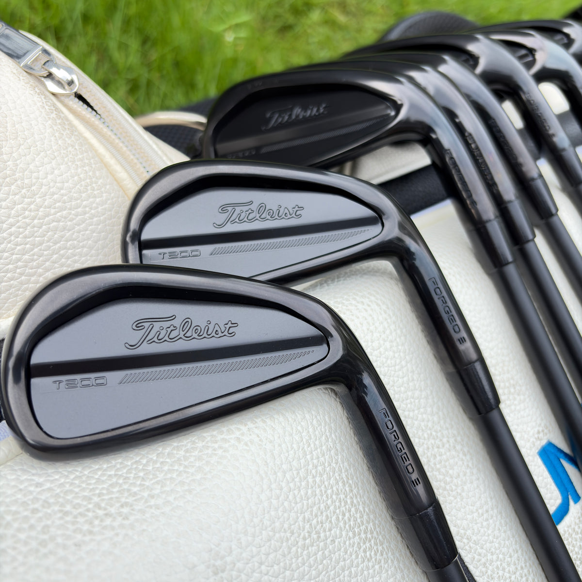 Titleist T200 black Irons