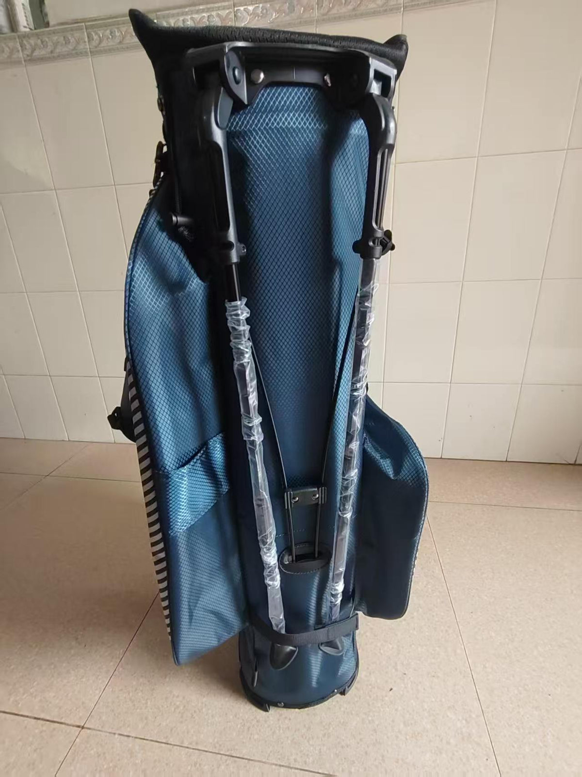 14 holes Taylormade Bag 27& Bag 28 & Bag 29 & Bag 30 & Bag 31